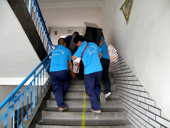 搬家公司哪家服务好